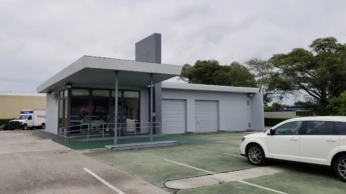 Avis Car Rental Picture 2