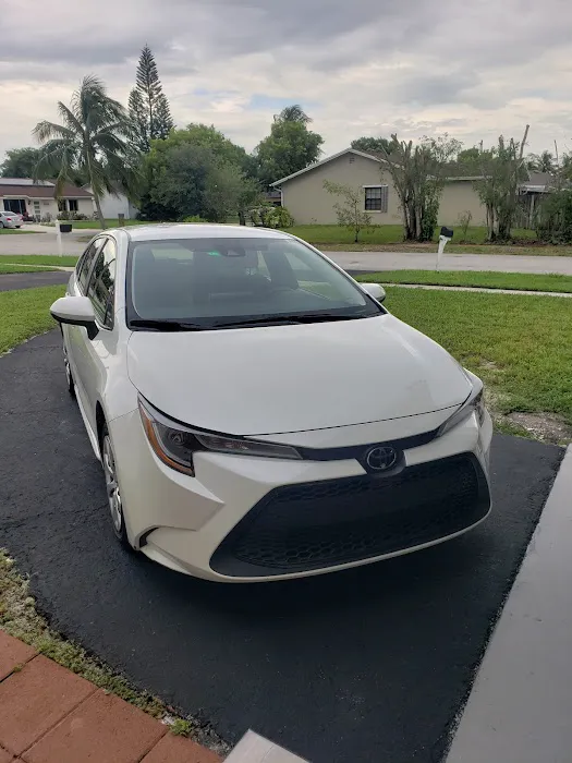 aCar Rental Picture 2