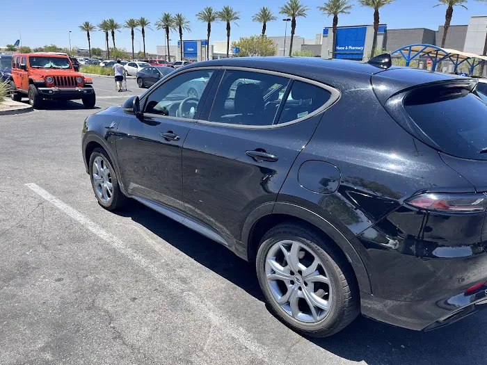Hola Car Rentals Picture 4