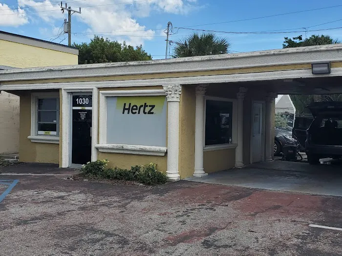 Hertz Car Rental - Hertz Lighthouse Point Picture 4
