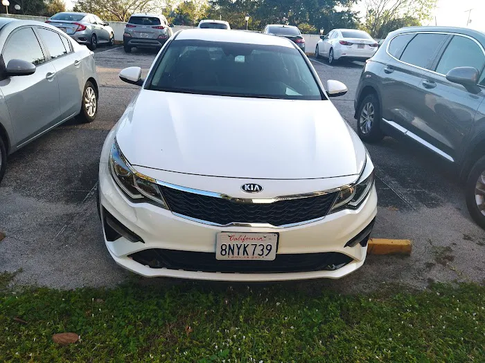 Avis Car Rental Picture 9