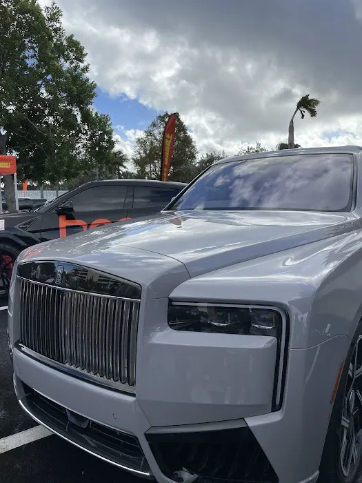 mph club | Exotic Car Rental Boca Raton Picture 9
