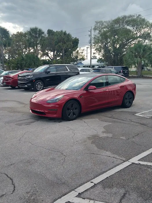 Hertz Car Rental - Delray Beach - Southeast 5th Avenue Picture 7