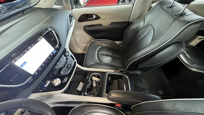 Avis Car Rental Picture 4