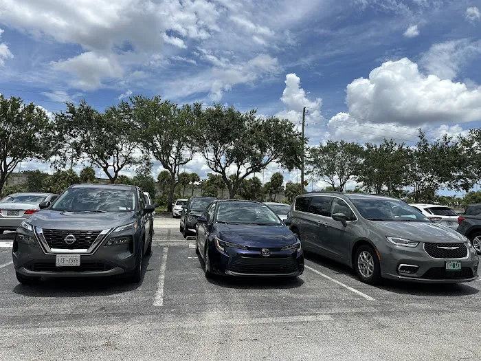 Hertz Car Rental - Royal Palm Beach - Southern Boulevard Picture 5