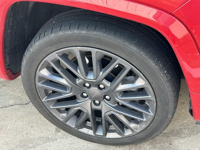 Avis Car Rental Picture 6