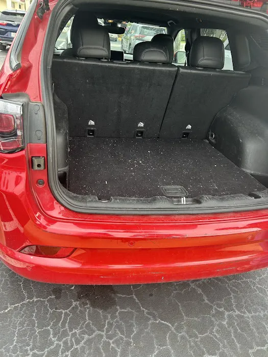 Avis Car Rental Picture 9