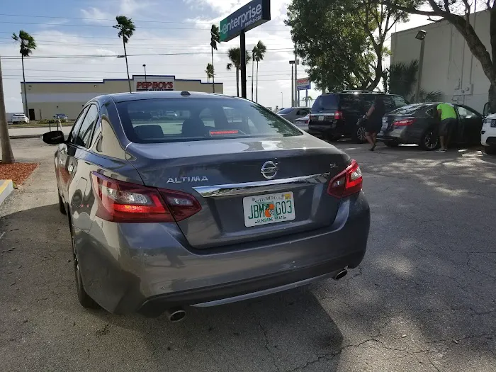 Enterprise Rent-A-Car Picture 9