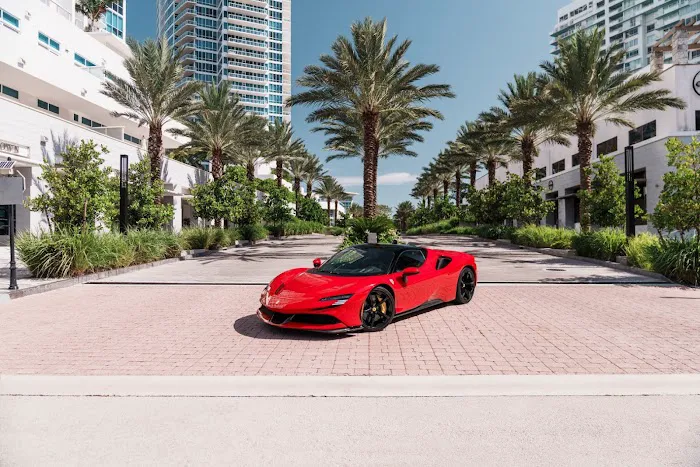mph club | Exotic Car Rental West Palm Beach Picture 3