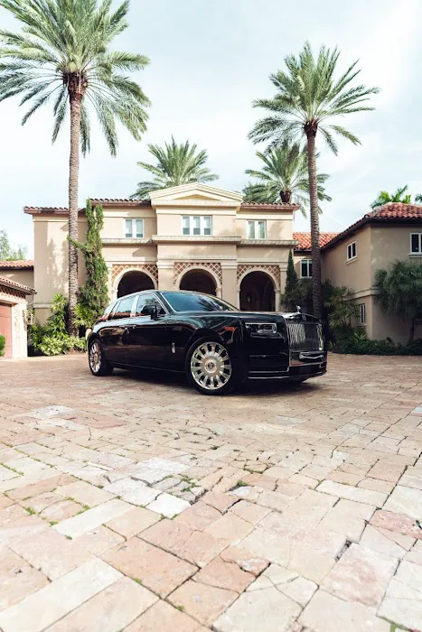 mph club | Exotic Car Rental West Palm Beach Picture 5