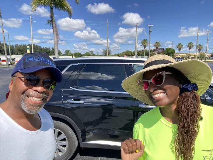 Fox Rent A Car Palm Beach PBI Picture 4