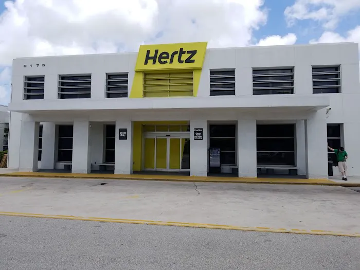 Hertz Car Rental - West Palm Beach - Palm Beach International Airport (PBI) Picture 1