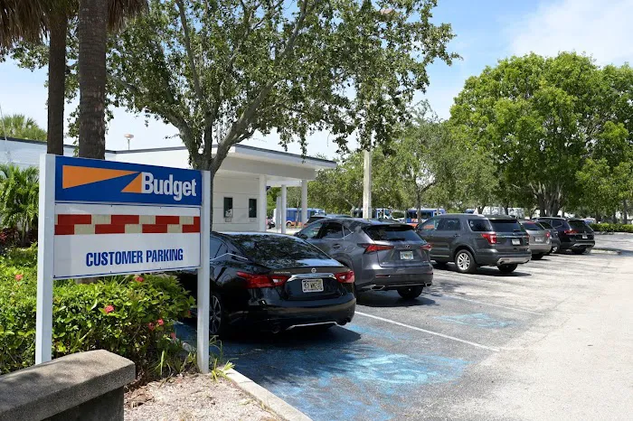 Budget Car Rental Picture 4