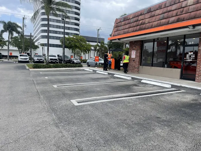 SIXT Rent a Car Palm Beach Int. Airport Picture 6