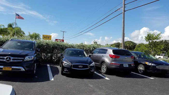 Avis Car Rental Picture 1