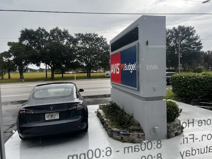 Avis Car Rental Picture 2