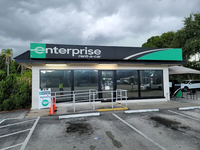 Enterprise Rent-A-Car Picture 2