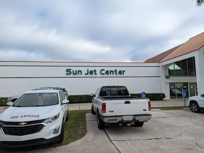 Hertz Car Rental - Vero Beach - Vero Beach Regional Airport (VRB) Picture 7