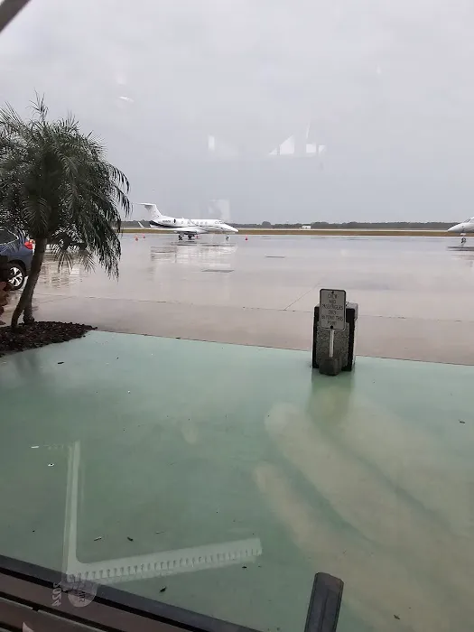 Hertz Car Rental - Vero Beach - Vero Beach Regional Airport (VRB) Picture 10