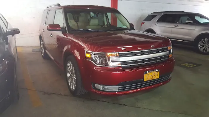 Avis Car Rental Picture 9