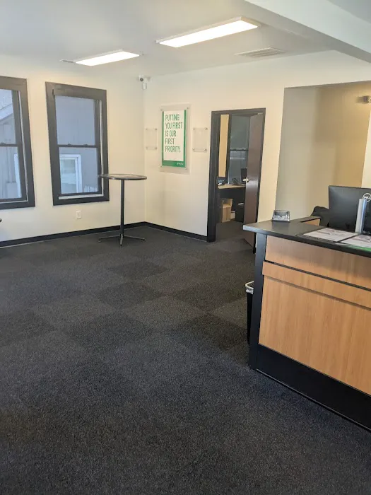 Enterprise Rent-A-Car Picture 2