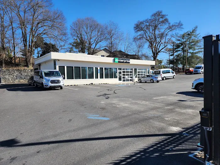Enterprise Rent-A-Car Picture 2
