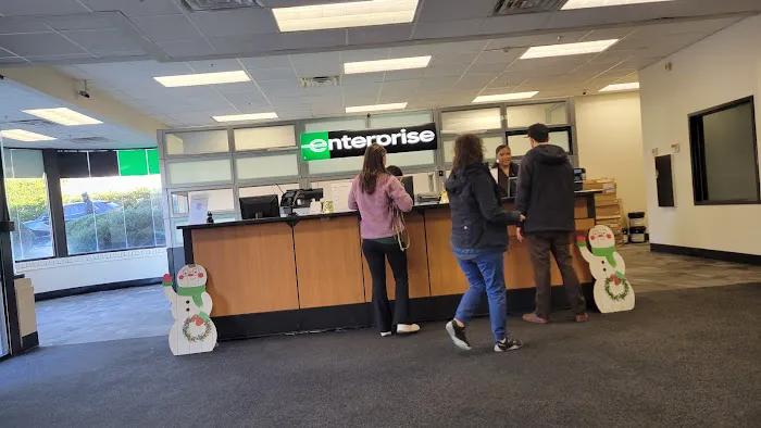Enterprise Rent-A-Car Picture 1