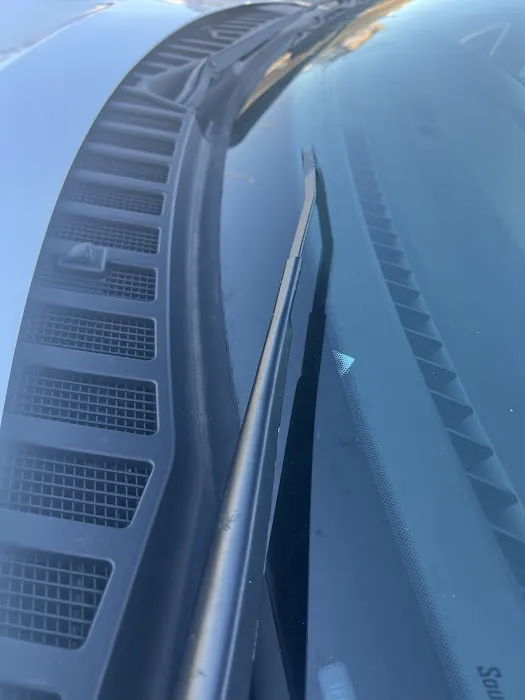 Avis Car Rental Picture 2