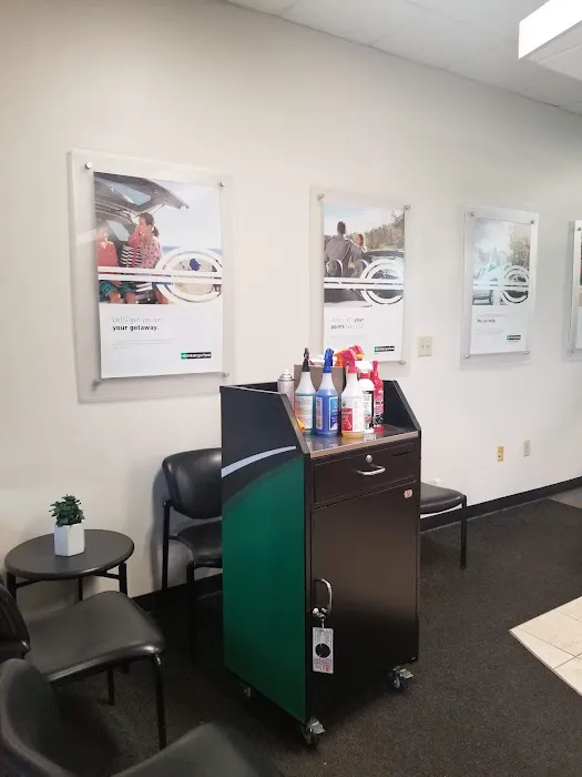Enterprise Rent-A-Car Picture 8