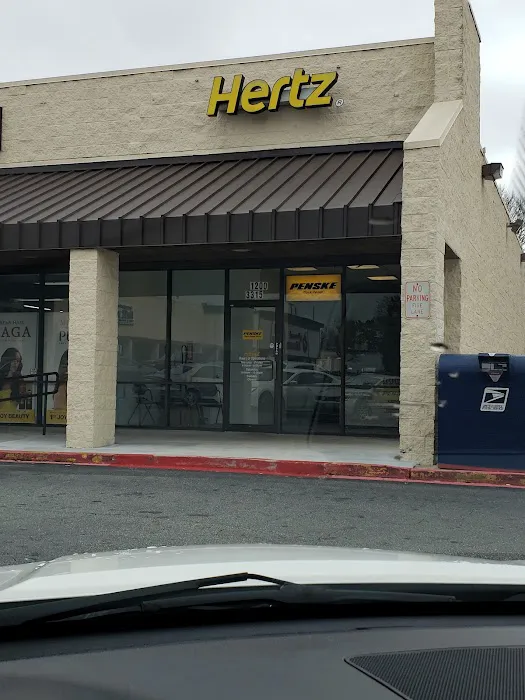 Hertz Car Rental - Smyrna - S Cobb Drive Se Picture 10
