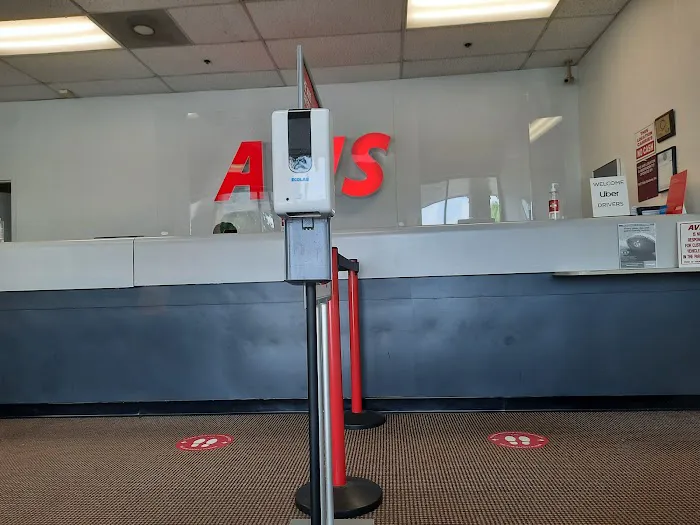 Avis Car Rental Picture 1