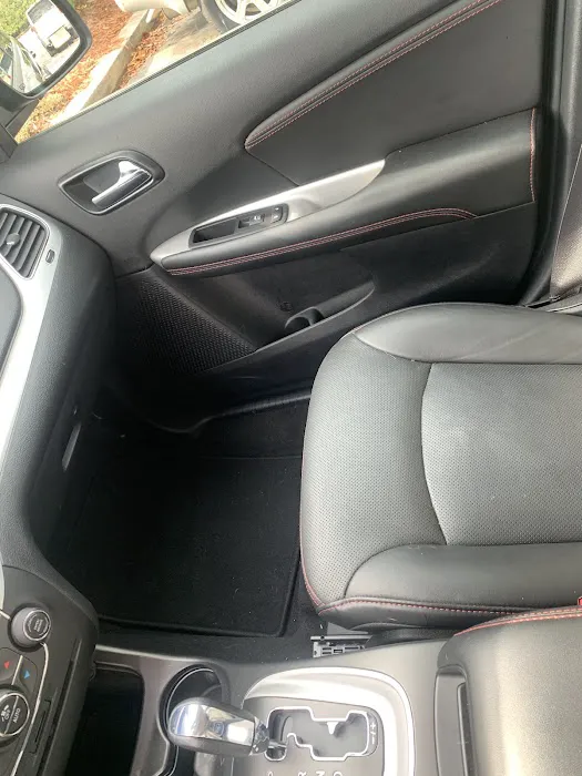 Avis Car Rental Picture 8