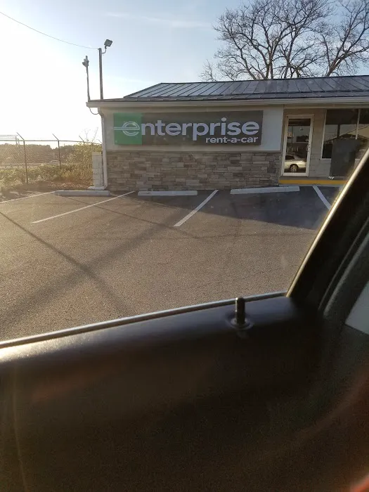 Enterprise Rent-A-Car Picture 4