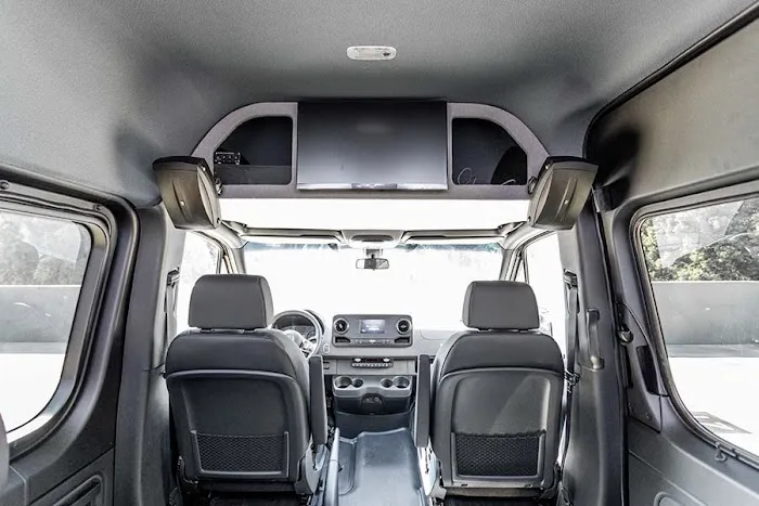 Bandago Van Rental Picture 8