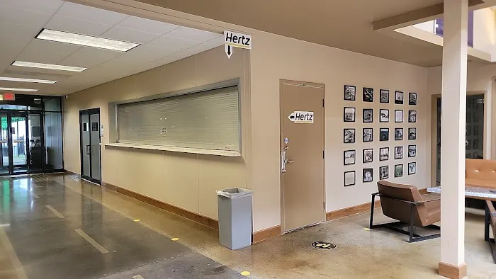 Hertz Car Rental - Chamblee - Airport Road Picture 2