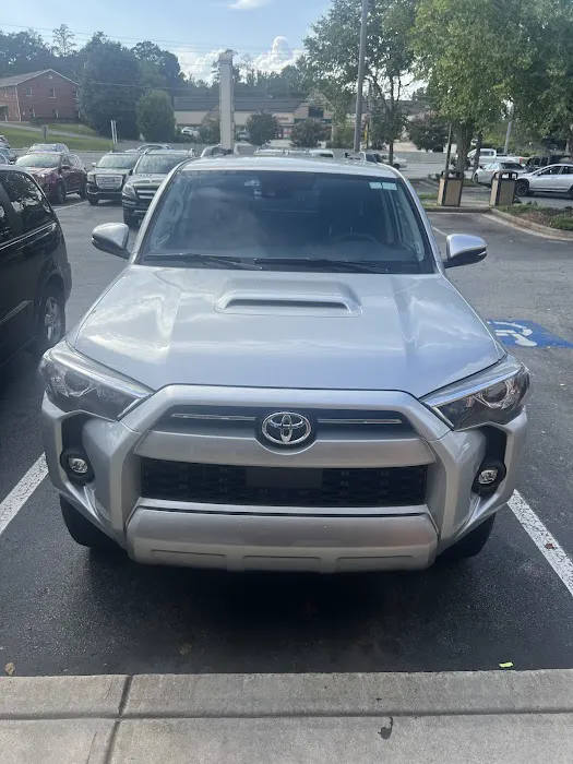 Avis Car Rental Picture 2