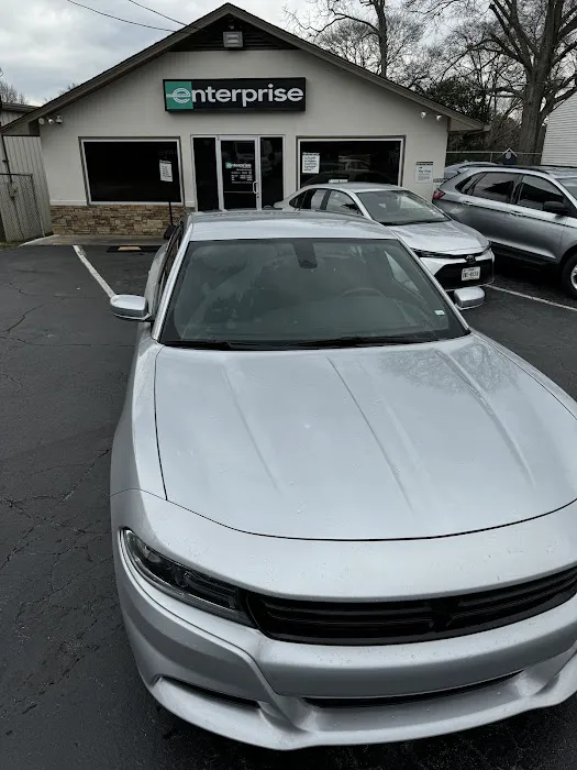 Enterprise Rent-A-Car Picture 9