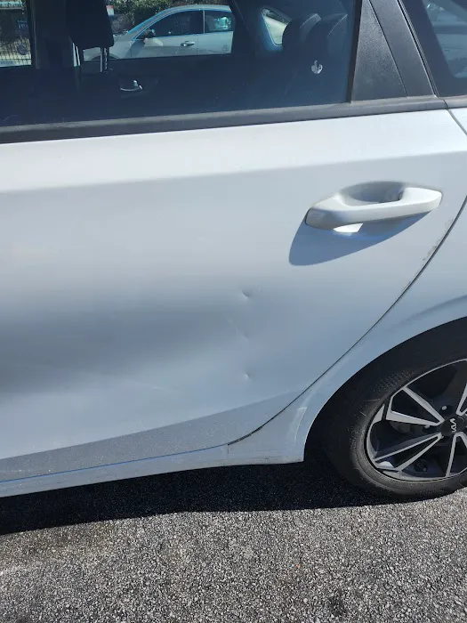 Avis Car Rental Picture 5