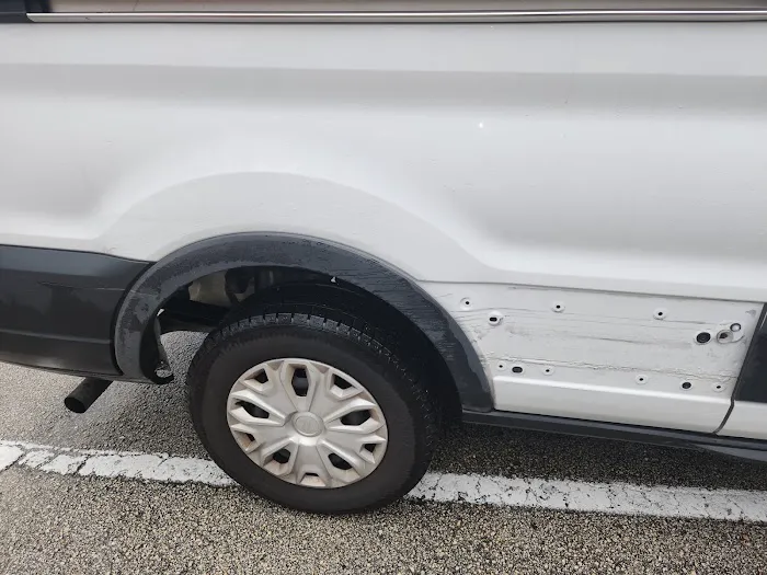 Avis Car Rental Picture 5