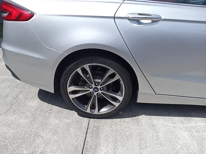 Avis Car Rental Picture 5