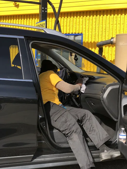 Hertz / Uber Vehicle Solutions Picture 3