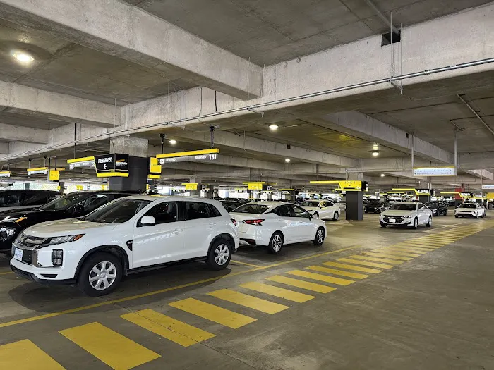 Hertz Car Rental - Atlanta - Hartsfield-jackson Atlanta International Airport (ATL) Picture 3