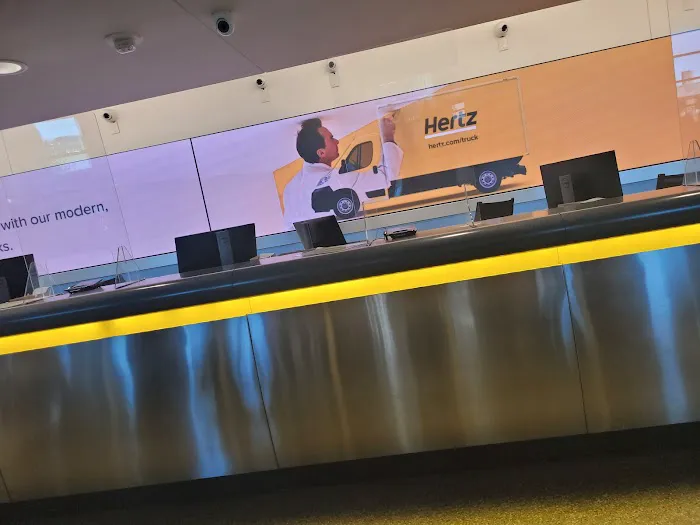 Hertz Car Rental - Atlanta - Hartsfield-jackson Atlanta International Airport (ATL) Picture 4