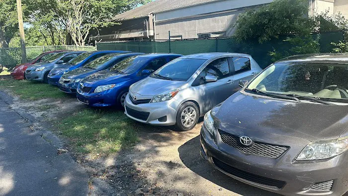 Alianza auto rental Picture 3