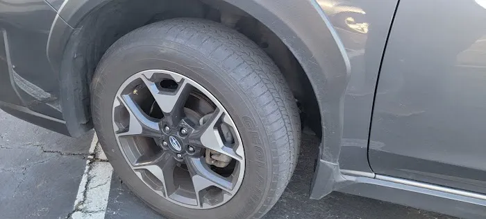 Avis Car Rental Picture 2