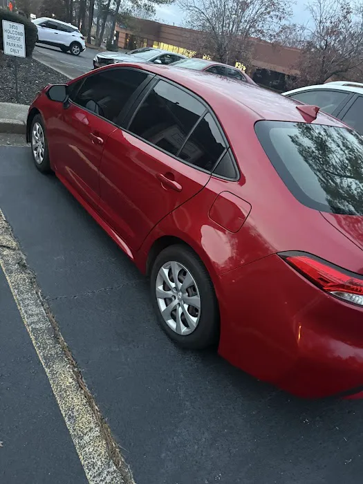 HS Cash Car Rental Picture 2