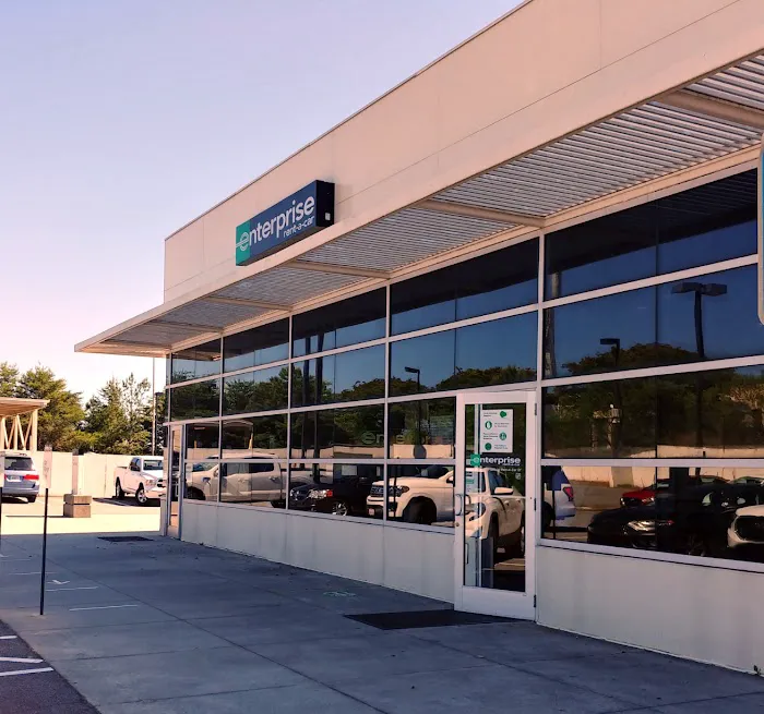 Enterprise Rent-A-Car Picture 4