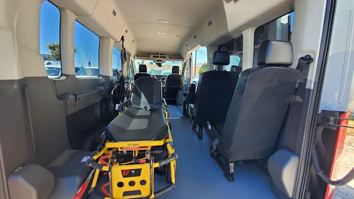 Nâëli Non-Emergency Medical Transport Picture 5