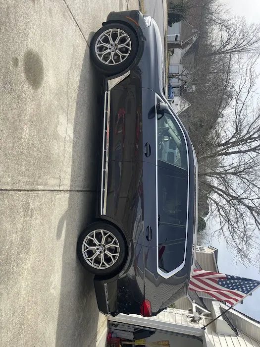 615 Auto Rental Picture 3