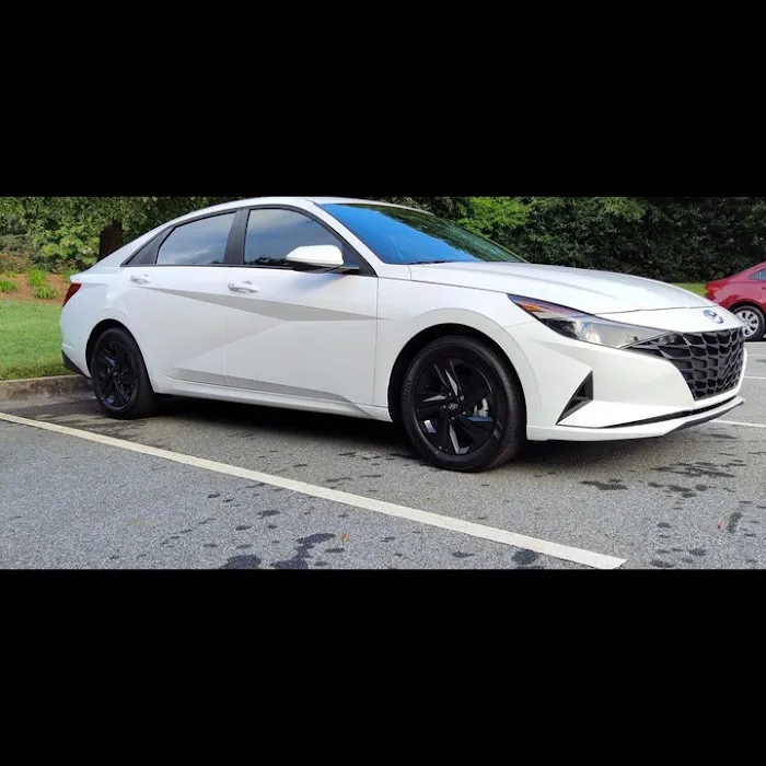 Hackett Lu Holdings, LLC - HLH Car Rental Picture 3